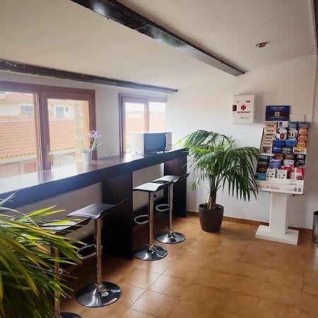 Hostal Legaz Funes Exterior foto
